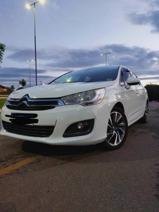 CITROËN C4 LOUNGE 2.0 MPFI TENDANCE 16V FLEX 4P AUTOMÁTICO CITROËN C4 LOUNGE 2.0 MPFI TENDANCE 16V FLEX 4P AUTOMÁTICO
